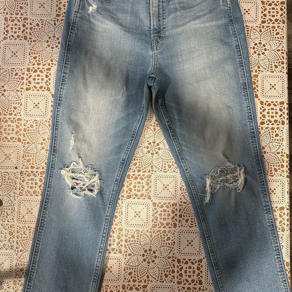Gap Light Blue Distressed Women's Jeans